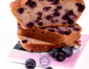 Banana bread con mirtilli e noce moscata